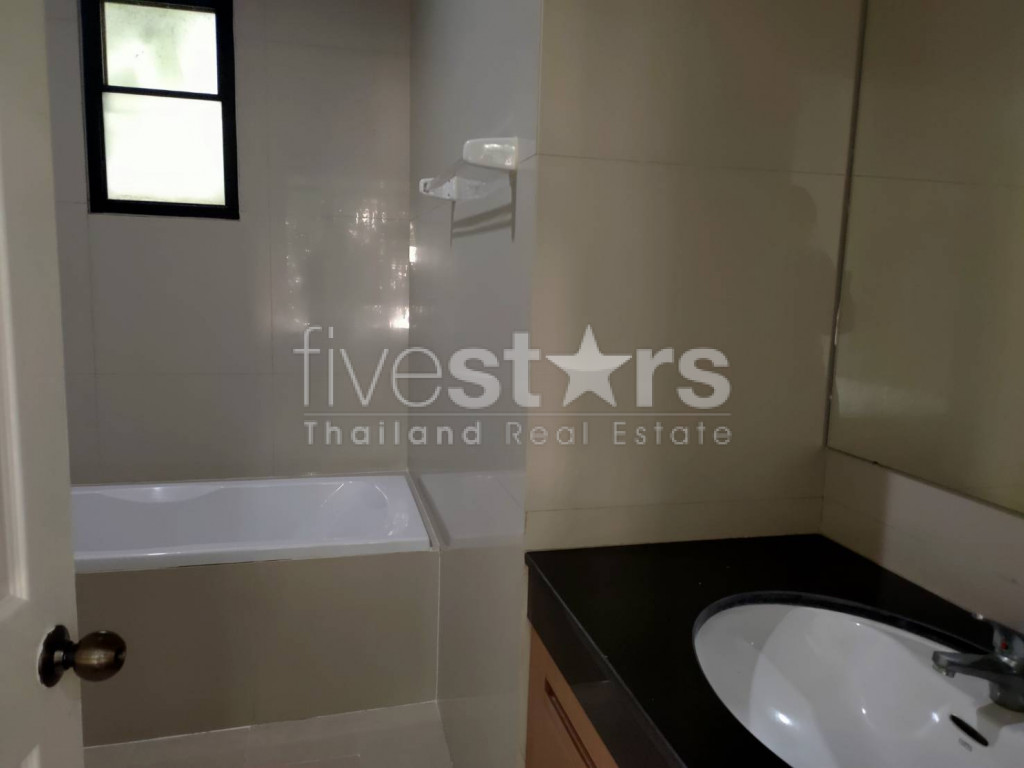 For Rent House in compound 4 bedrooms near BTS Thonglor, photo 11
