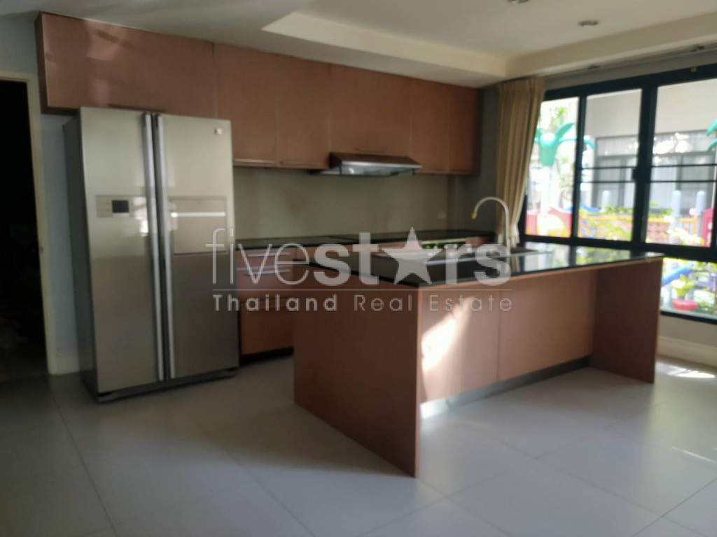 For Rent House in compound 4 bedrooms near BTS Thonglor, photo 6
