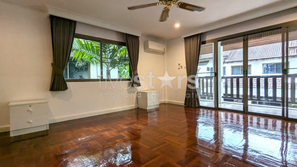 Detached house in a quiet neighborhood of Sukhumvit, near Thonglor, photo 8