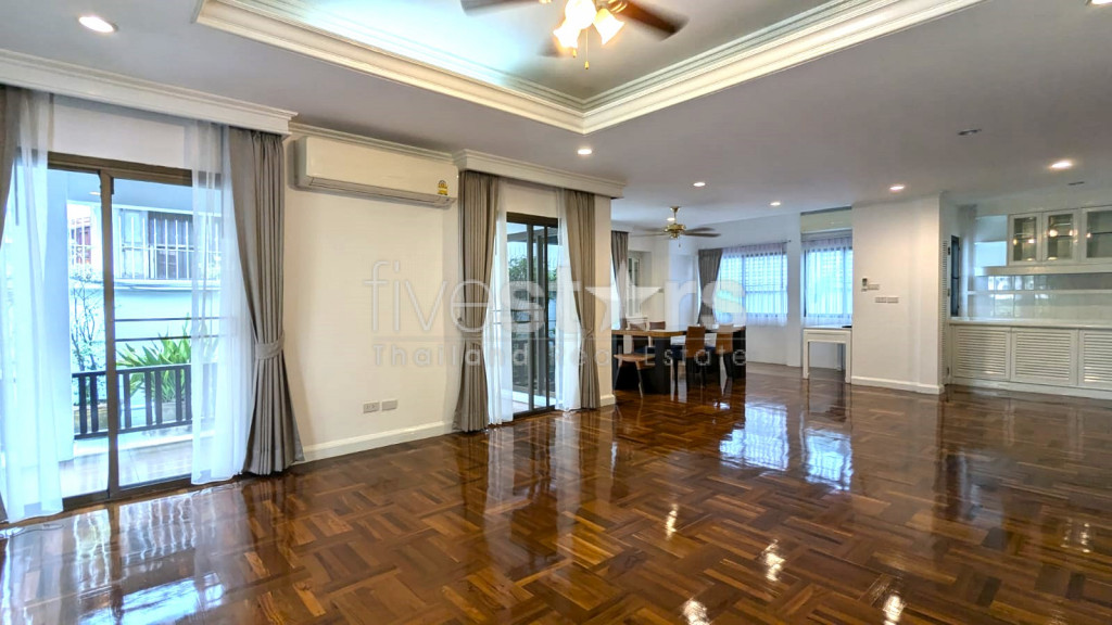 Detached house in a quiet neighborhood of Sukhumvit, near Thonglor, photo 4