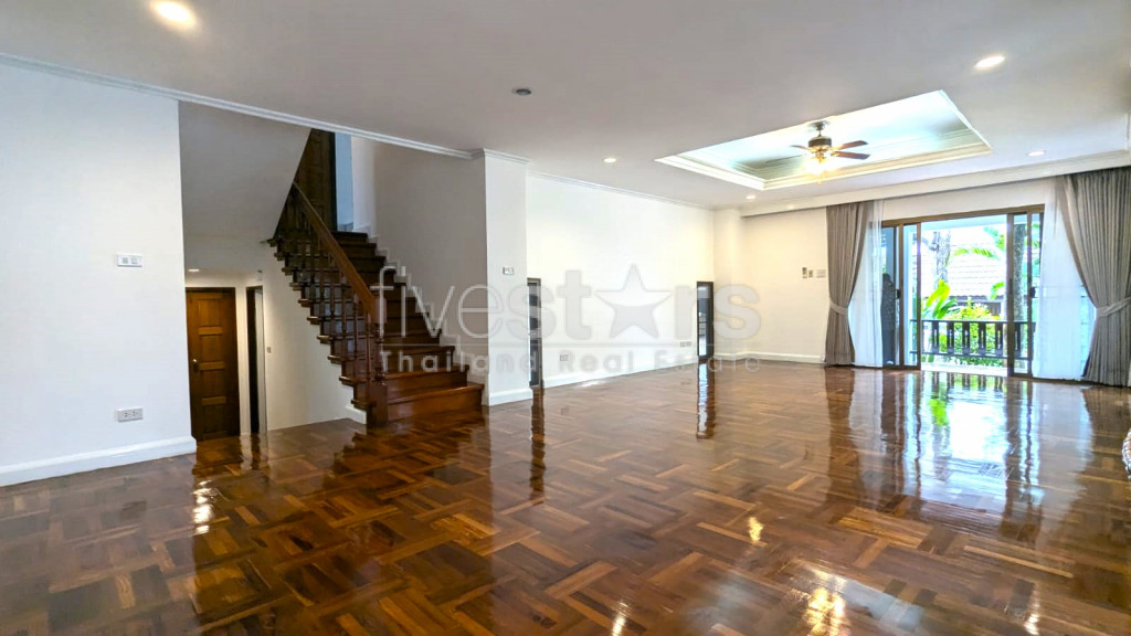 Detached house in a quiet neighborhood of Sukhumvit, near Thonglor, photo 6