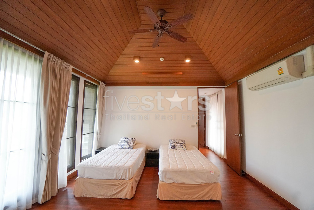3 bedrooms Villa for rent in Phrompong area close to BTS, photo 17