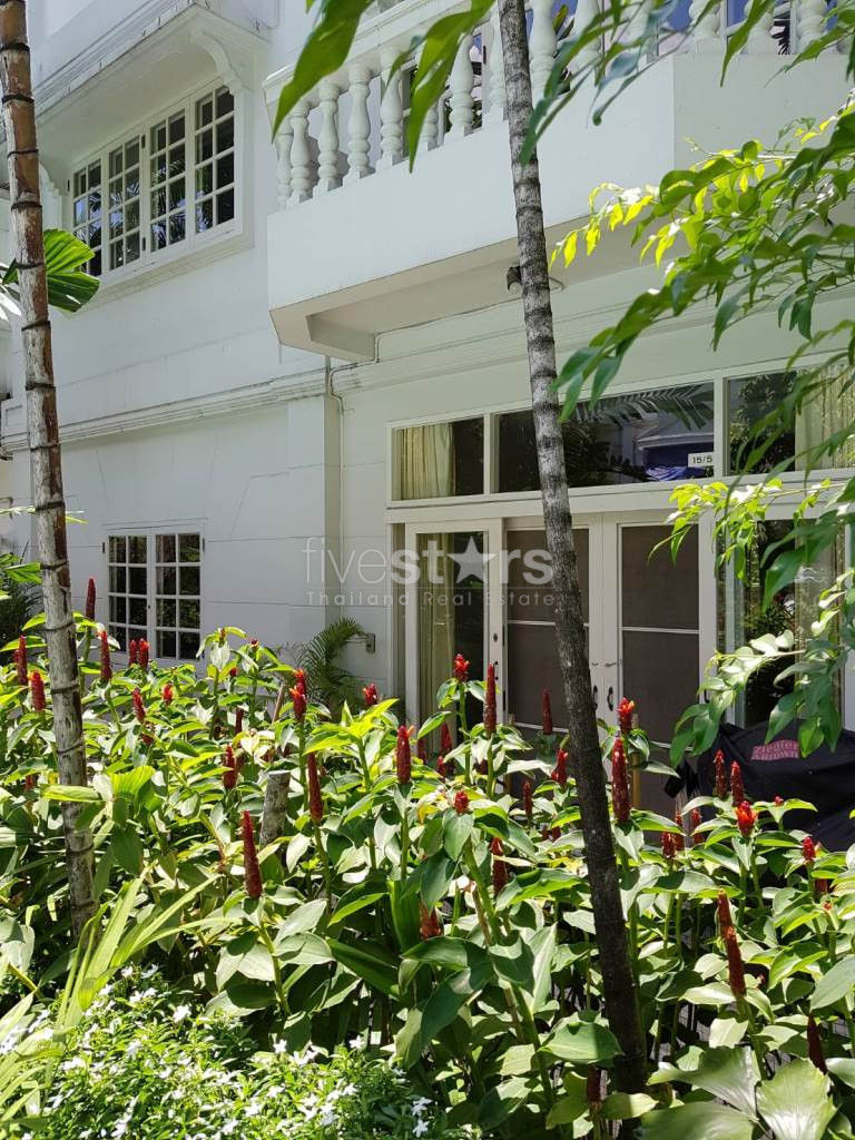3-bedroom Townhouse in compound for rent on Phrom Phong, photo 2