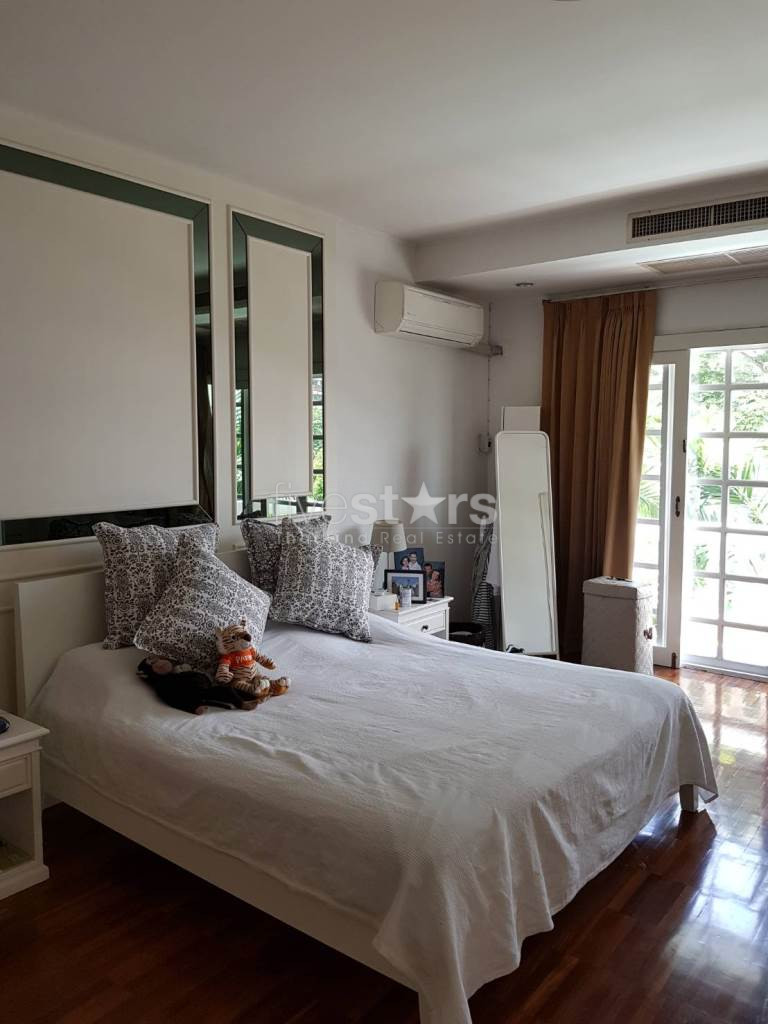 3-bedroom Townhouse in compound for rent on Phrom Phong, photo 12