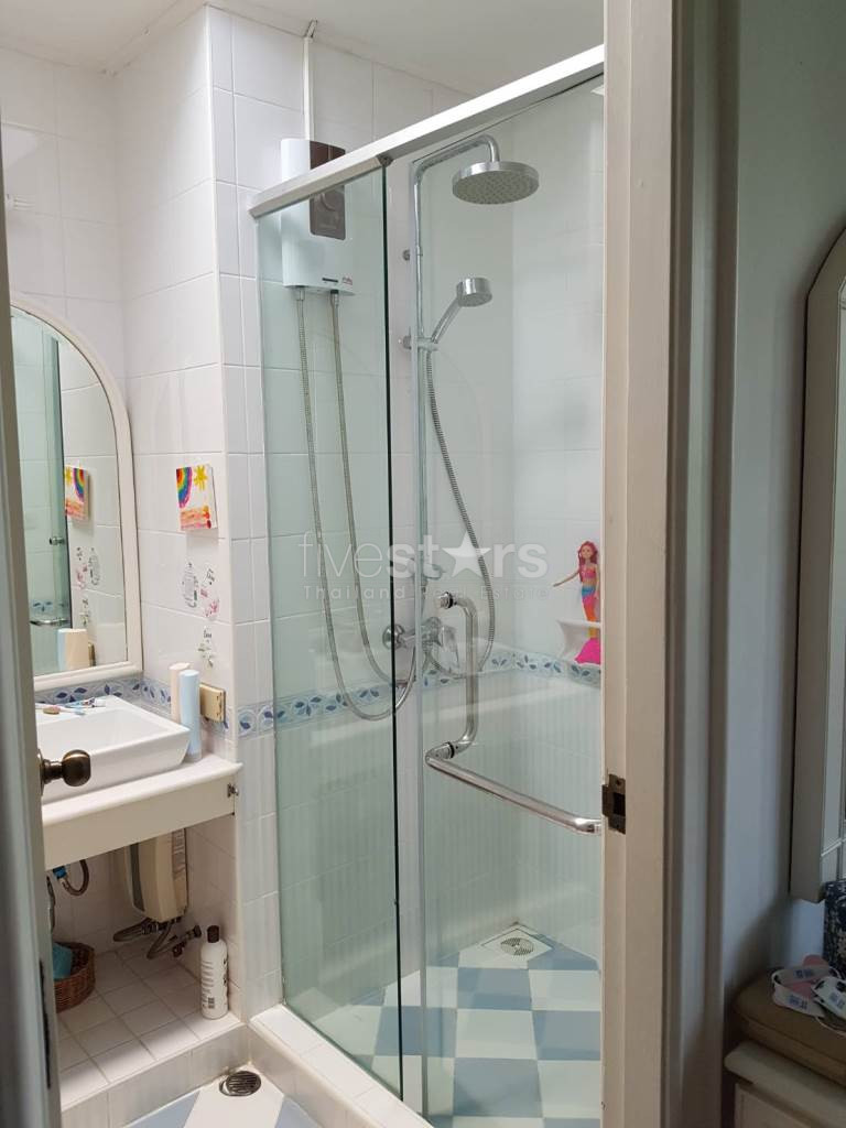 3-bedroom Townhouse in compound for rent on Phrom Phong, photo 18