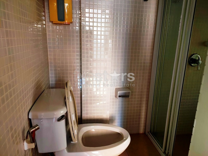 For rent townhouse 3 bedrooms near the park and BTS Phromphong, photo 16
