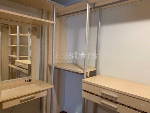 For rent townhouse 3 bedrooms near the park and BTS Phromphong, photo 12