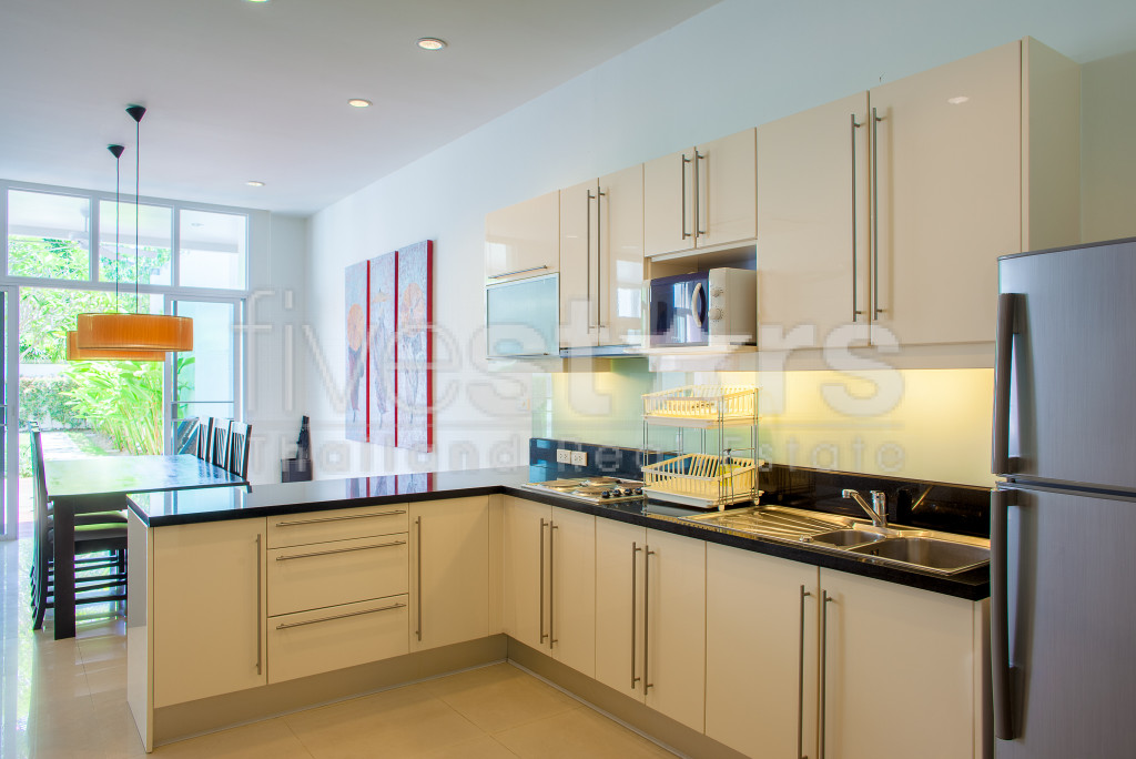 Rare condominium avec piscine privée et jardin, photo 6