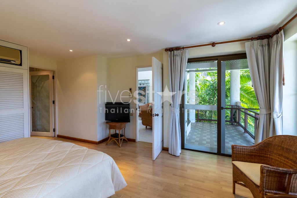 Maison à vendre à Phuket surplombant la baie d'Ao Yon à Panwa, photo 6