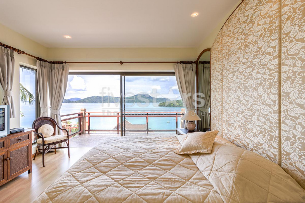 Maison à vendre à Phuket surplombant la baie d'Ao Yon à Panwa, photo 9