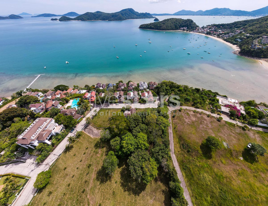 Maison à vendre à Phuket surplombant la baie d'Ao Yon à Panwa