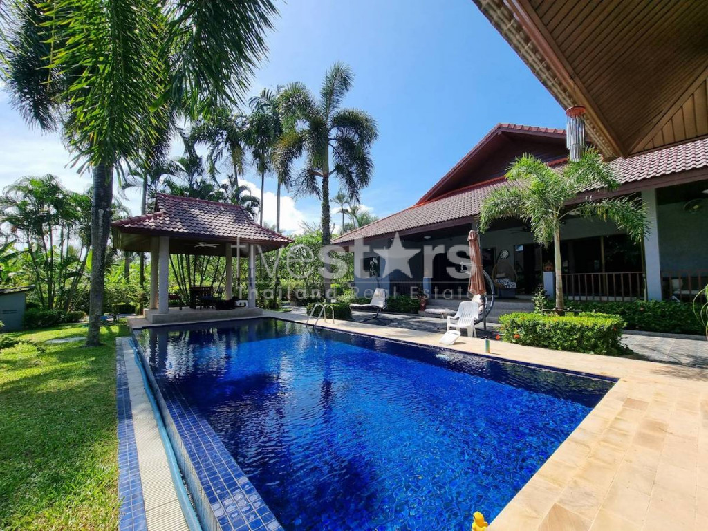 3 bedroom villa for sale near Nai Harn