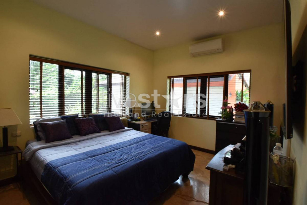 3 bedroom villa for sale near Nai Harn, photo 3