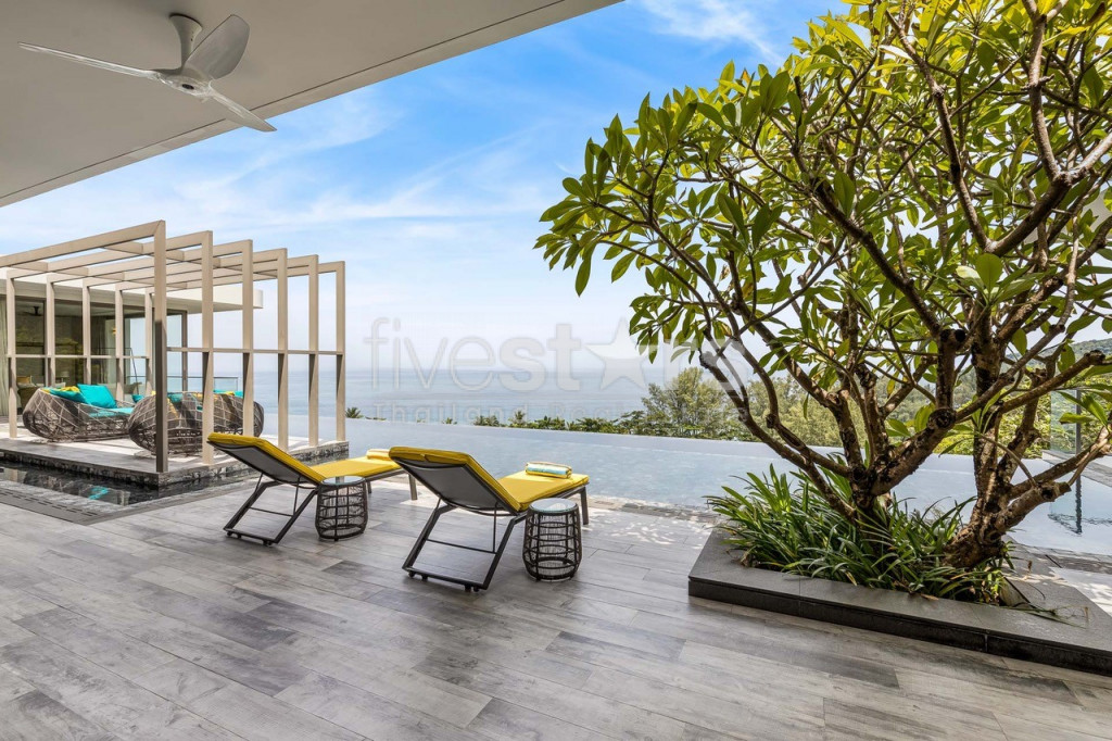 Stunning sea view penthouse for sale at Malaiwanna Naithon Beach