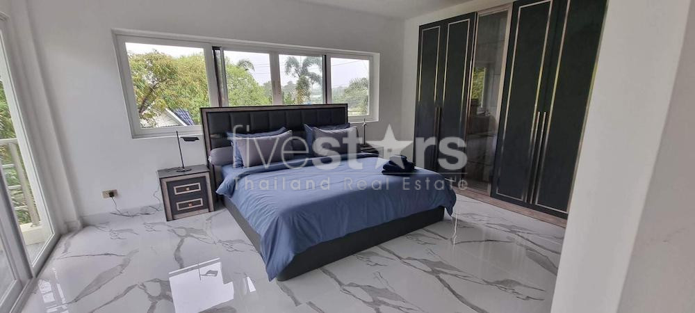 Spacious pool villa in Rawai, photo 17