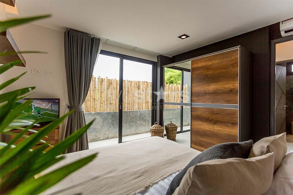 Villa neuve avec piscine privée à Chalong, photo 8