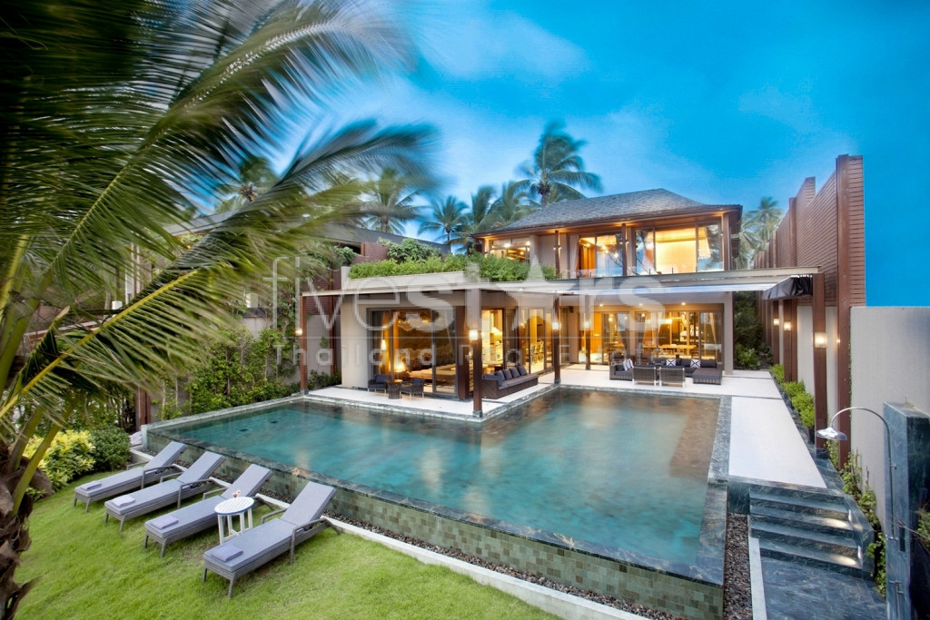 Magnifique villa de 5 chambres en bord de mer