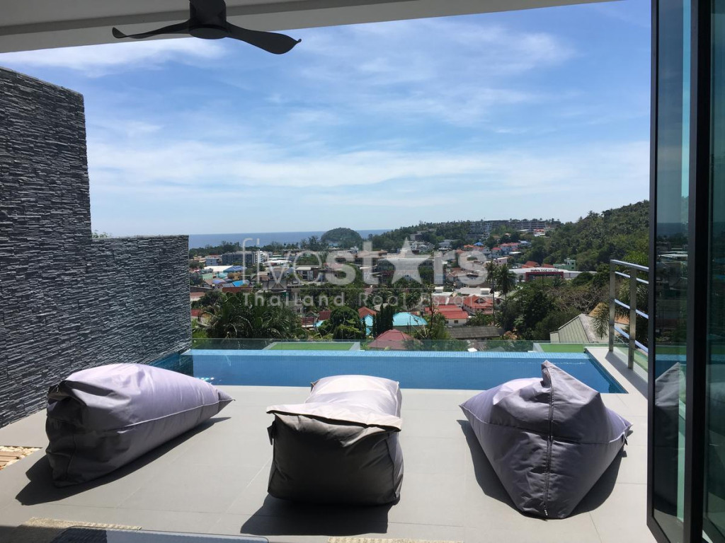 Luxueuse villa avec piscine privée surplombant la plage de Kata