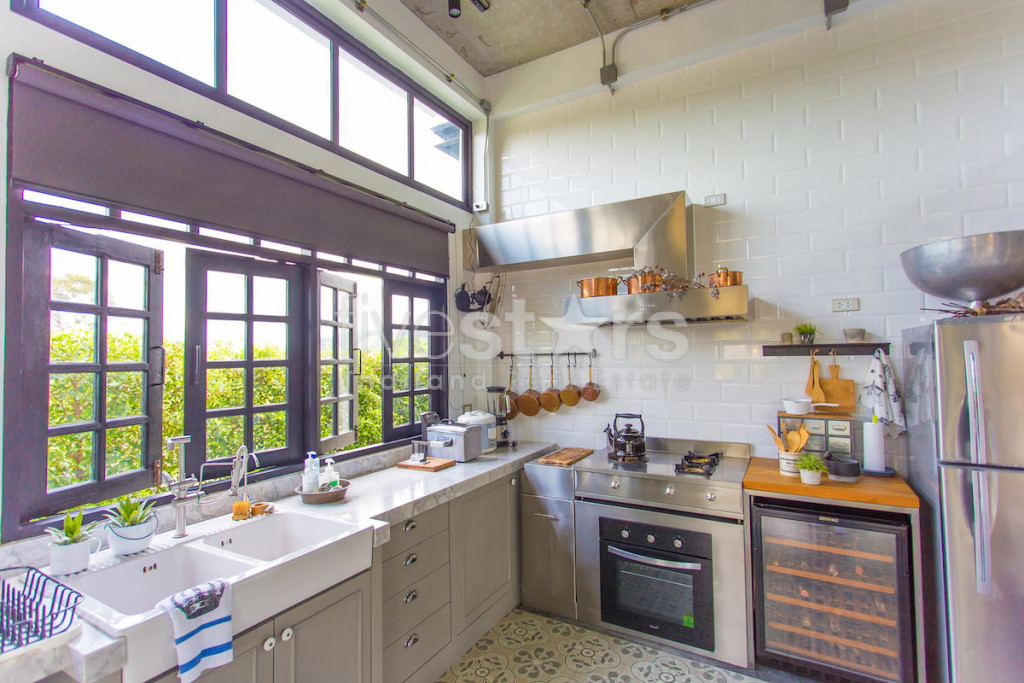 Villa de standing dans une zone résidentielle à vendre à Phuket, photo 4