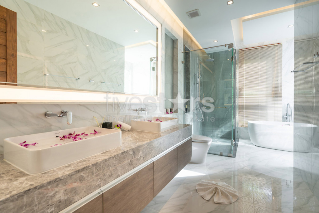 Villas 4 chambres à vendre à moins de 2 km de la plage de Bang Tao, photo 13