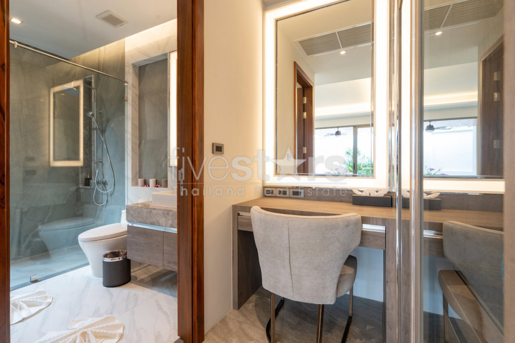 Villas 4 chambres à vendre à moins de 2 km de la plage de Bang Tao, photo 7