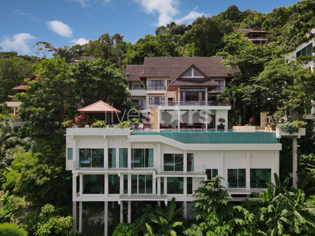 Villa 7 chambres et vue mer à vendre sur les hauteurs de Patong