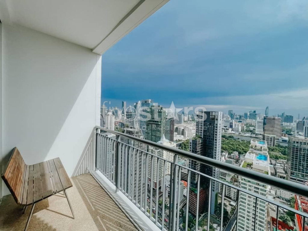 Modern 2- Bedroom for sale on Phayathai, photo 2