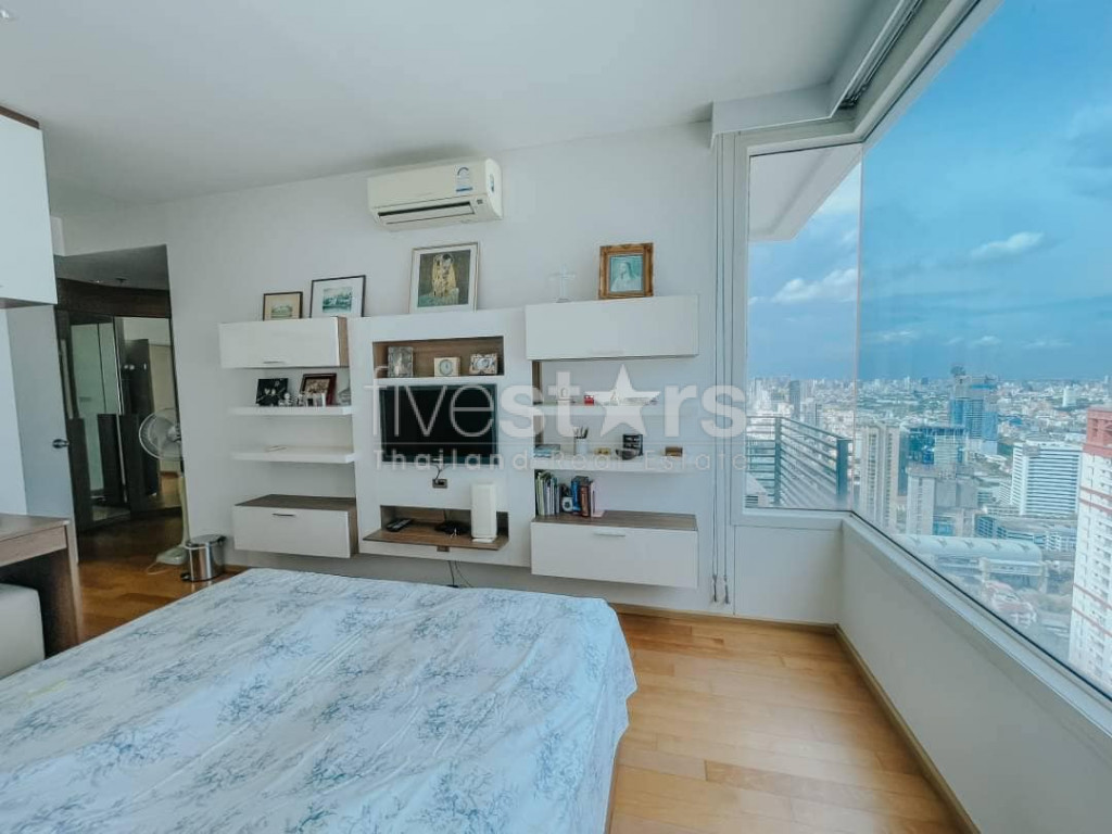 Modern 2- Bedroom for sale on Phayathai, photo 8