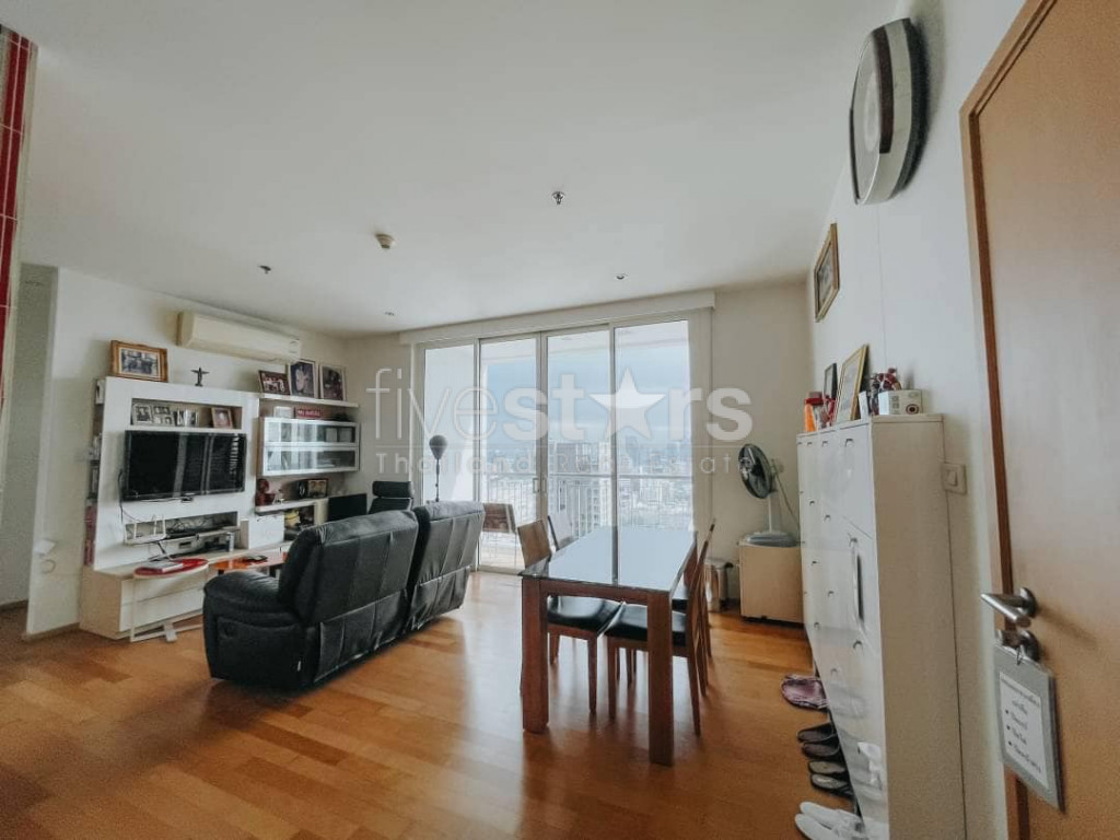 Modern 2- Bedroom for sale on Phayathai, photo 3