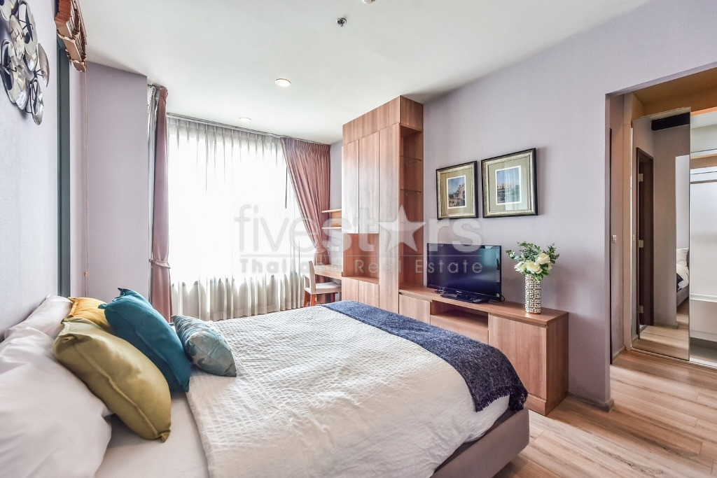 Condo duplex de 2 chambres à louer près du BTS Ratchathewi, photo 9