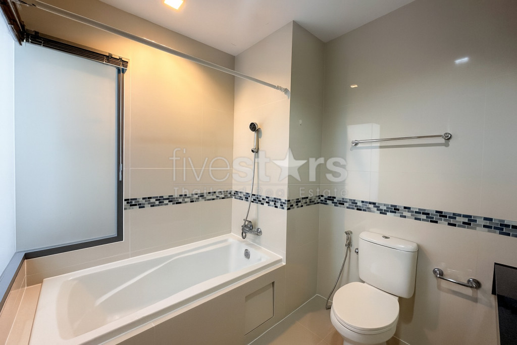 1-bedroom condo for sale close to Phayathai BTS and subway stations., photo 10