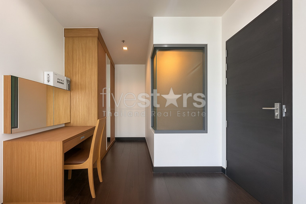 1-bedroom condo for sale close to Phayathai BTS and subway stations., photo 7