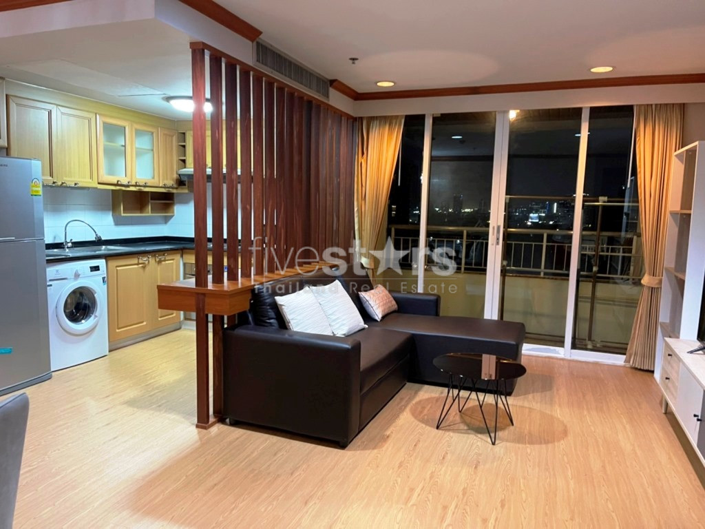 Condo 1 chambre à louer près de la station BTS Chit Lom