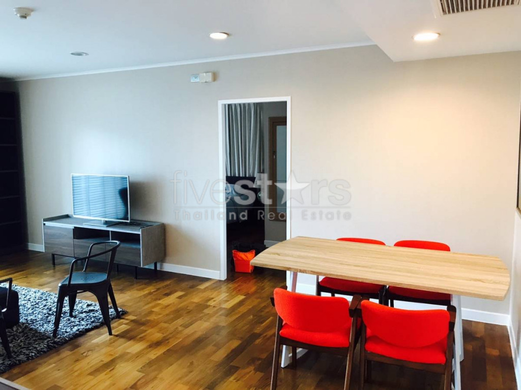 2 bedroom condominium for rent close to BTS Ploenchit, photo 5