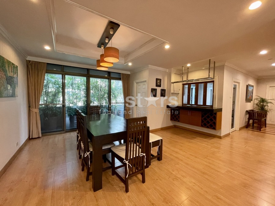Large 3 bedrooms condo for rent near BTS Ploenchit, photo 3