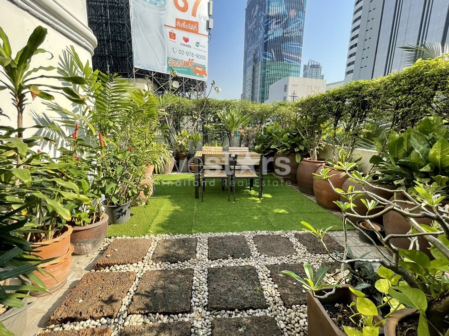 Large 3 bedrooms condo for rent near BTS Ploenchit, photo 11