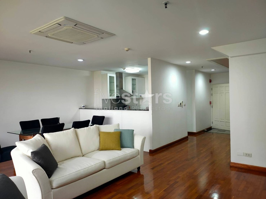 Condo duplex 2 bedrooms with large balcony for rent near BTS Chidlom, photo 4