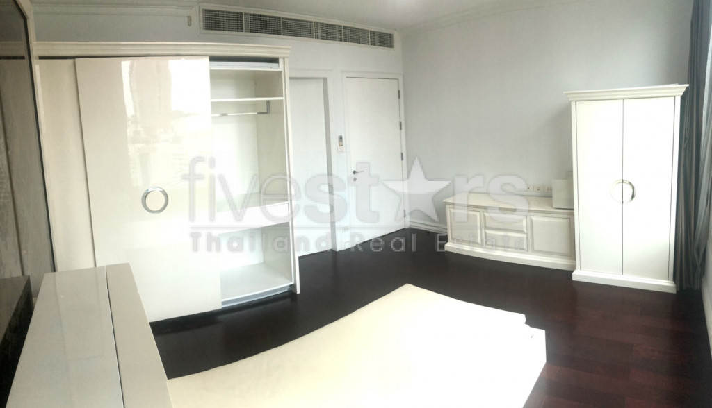 Appartement spacieux de 2 chambres à louer proche BTS ChidLom, photo 9