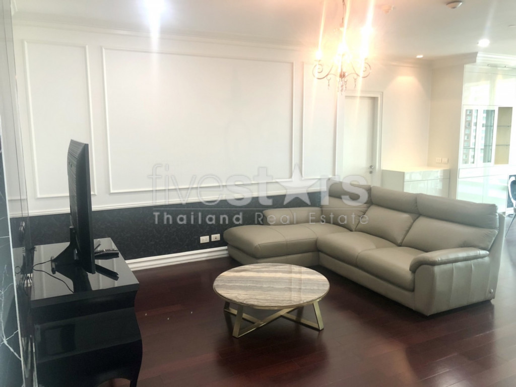 Appartement spacieux de 2 chambres à louer proche BTS ChidLom, photo 3