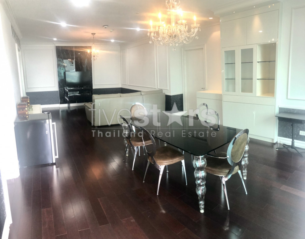 Appartement spacieux de 2 chambres à louer proche BTS ChidLom, photo 4
