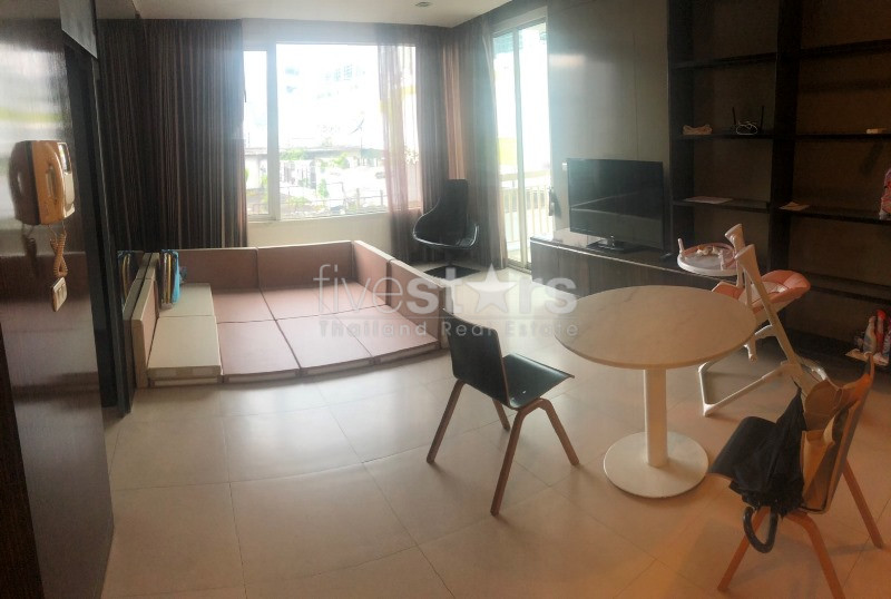 Appartement 2 chambres à vendre quartier Chdilom/Petchaburi, photo 2