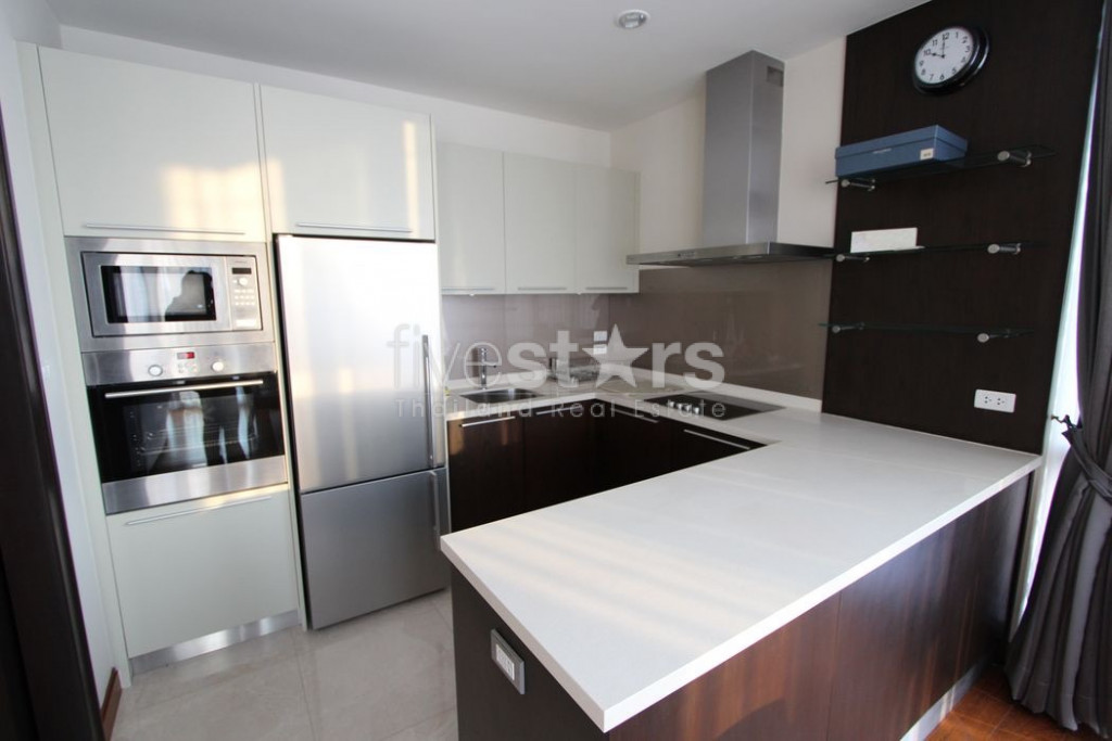 Condo 2 chambres à vendre près de la station BTS Phloen Chit, photo 7