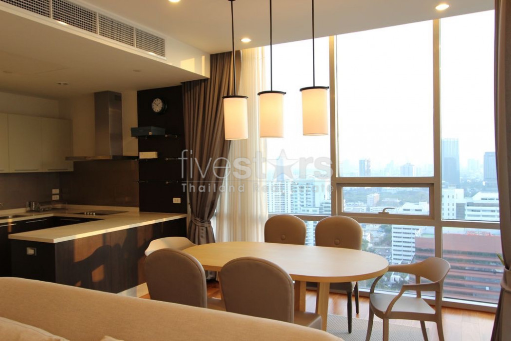 Condo 2 chambres à vendre près de la station BTS Phloen Chit, photo 4