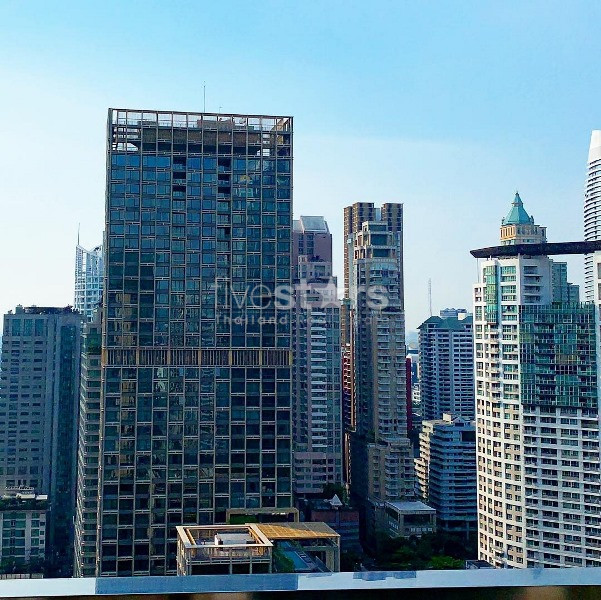 Condo 2 chambres à vendre près de la station BTS Phloen Chit, photo 6