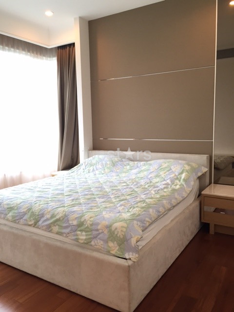 2-bedroom spacious condo for rent close to Chit Lom BTS Station, photo 4