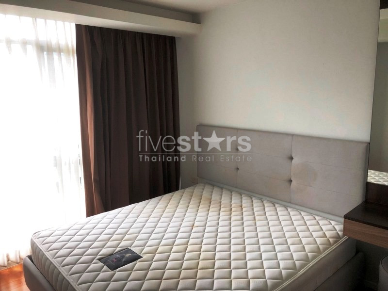 Condo de 2 chambres à louer près de la station BTS Phloen Chit, photo 2