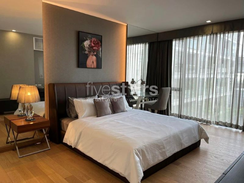 Moderne 2-Chambre à louer sur Ploenchit, photo 2