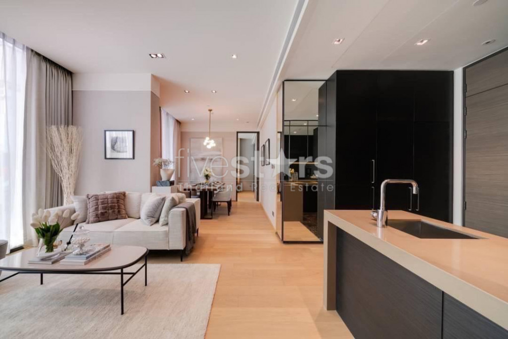 Condo 2 chambres à louer à proximité de la station BTS Chit Lom