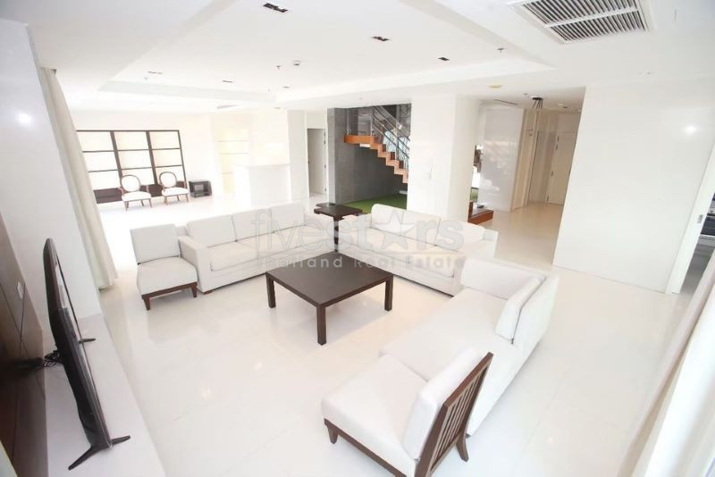 Penthouse Duplex 4 - Chambre à louer sur Ploenchit