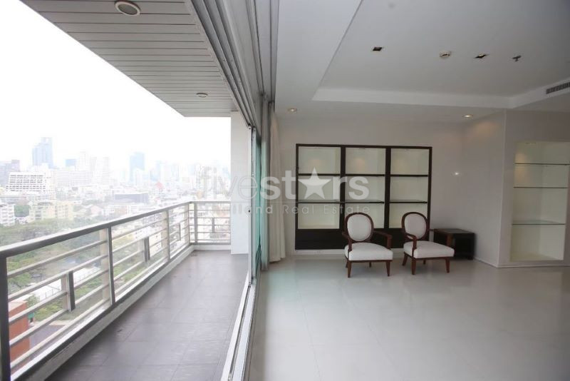 Penthouse Duplex 4 - Chambre à louer sur Ploenchit, photo 4